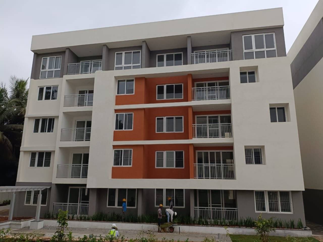 Adarsh Pinecourt — photo 2